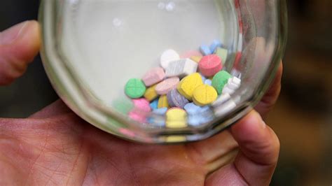 Ecstasy: Was man über die Droge und ihre Gefahren wissen muss